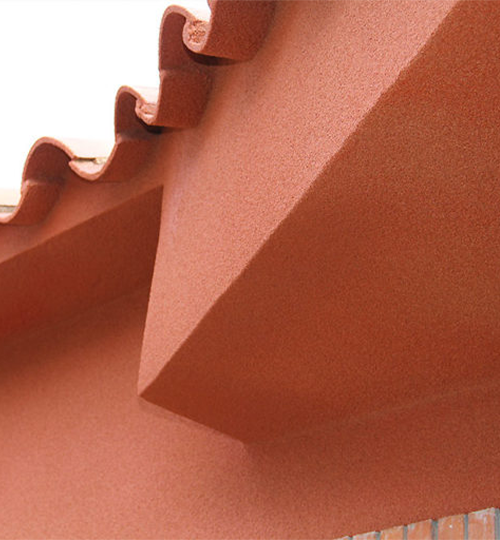 Fassadenschutz mit KliuCork® Deutschland Sprühkork – nachhaltige Korkbeschichtung als langlebige Korkfarbe für Außenwände.